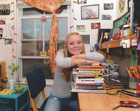 girl with books 